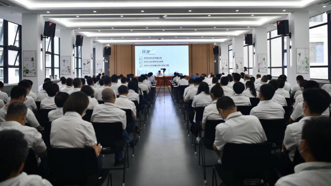 轉(zhuǎn)觀念 聚合力 重實(shí)干 向未來：集團(tuán)公司黨委副書記、總經(jīng)理馬明在省建筑設(shè)計(jì)院作專題講座